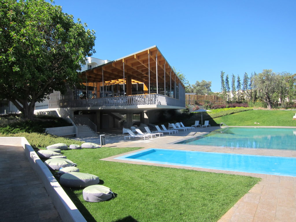 Ozadi Tavira Hotel